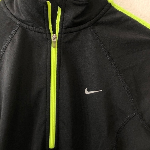 Nike Dri-Fit Running Black Jacket - Picture 3 of 7